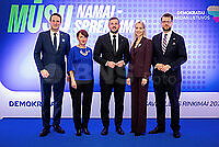 202610100V5A1993.jpg